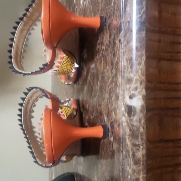 Sandals - Picture 2 of 2